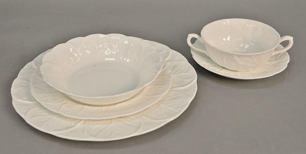 Appraisal: piece Coalport and wedgewood mear matching china set to include