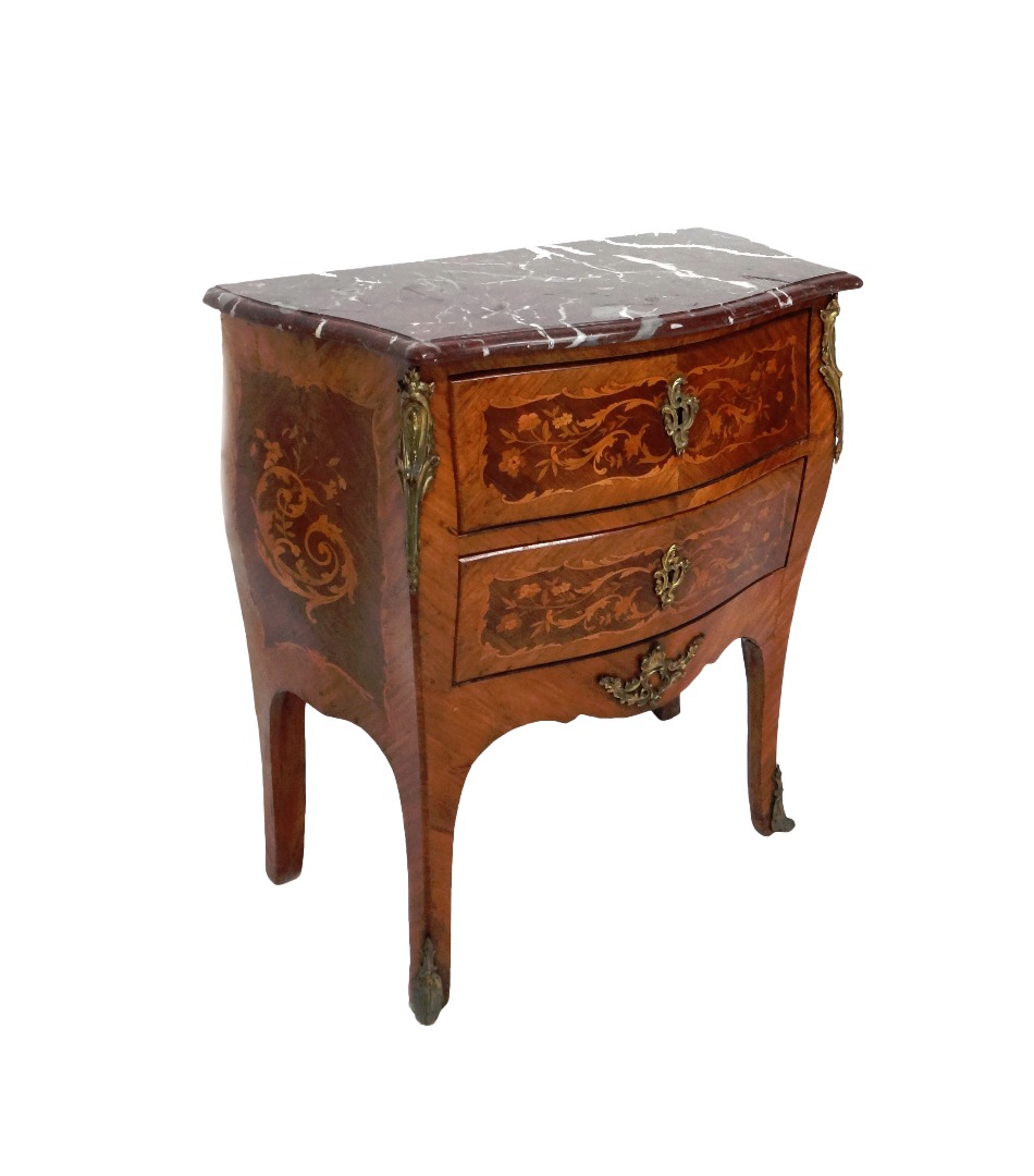 Appraisal: A Louis XV style petite commode the shaped marble top