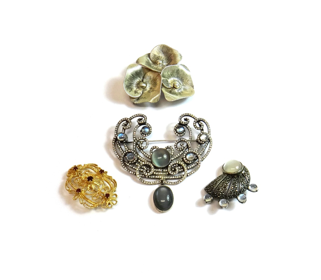 Appraisal: A moonstone and colourless paste set brooch in a fanned