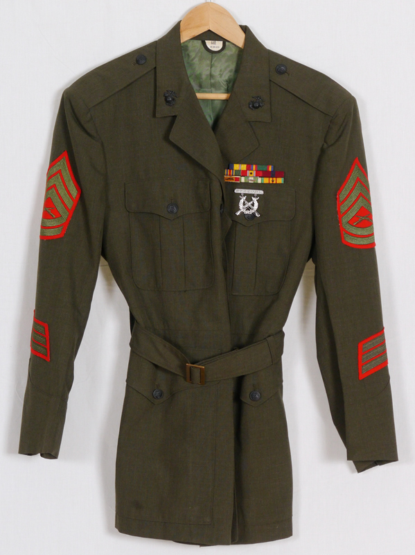 Appraisal: VIETNAM ERA MARINES GUNNERY SERGEANT UNIFORM Size R with original