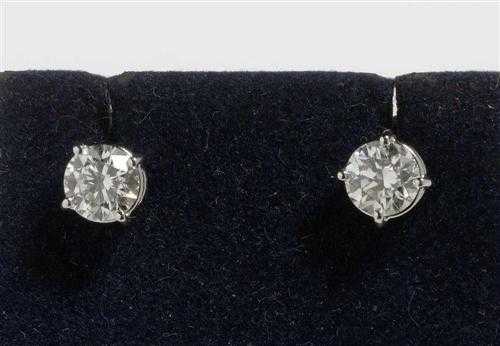 Appraisal: BRILLIANT-CUT DIAMOND STUD EARRINGS White gold Classic stud earrings set