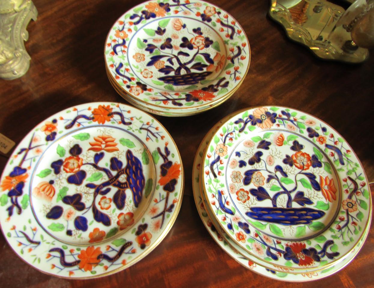 Appraisal: A set of ten early thC English porcelain plates decorated