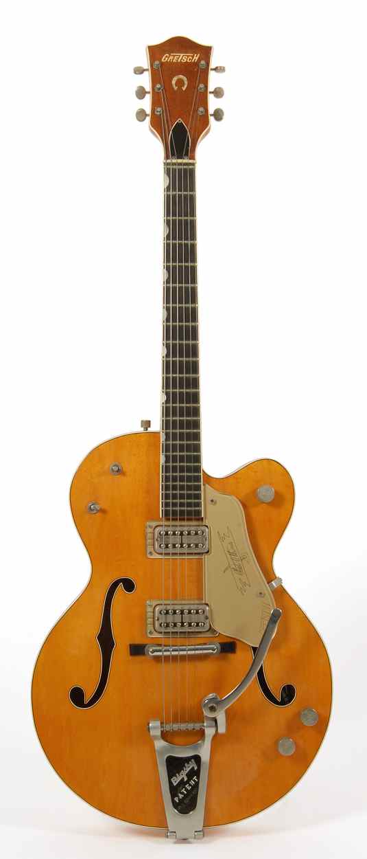 Appraisal: GRETSCH CHET ATKINS MODEL HOLLOW-BODY ARCH-TOP ELECTRIC GUITAR Circa With