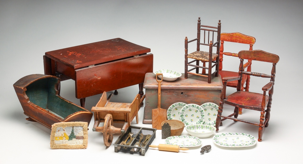 Appraisal: GROUPING OF MINIATURES AND DOLL FURNITURE Late th - th