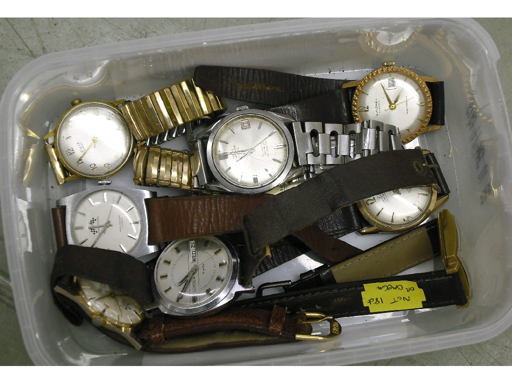 Appraisal: Tub of assorted gentleman's wristwatches