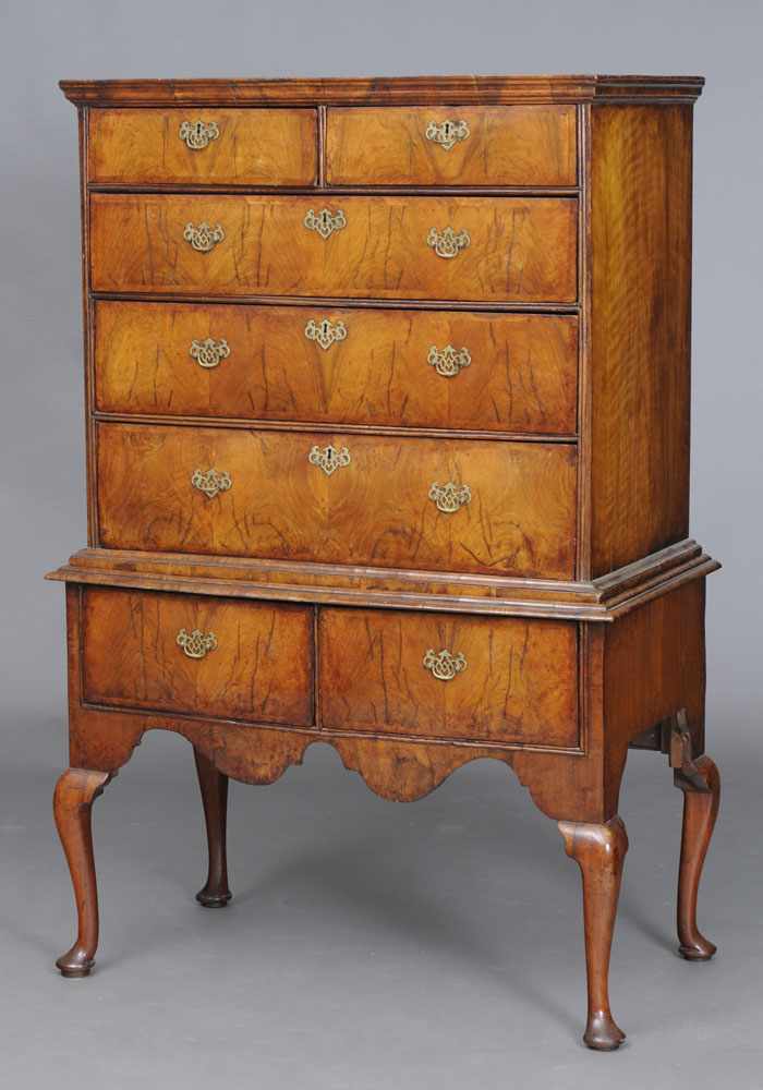 Appraisal: QUEEN ANNE WALNUT CHEST-ON-CHEST The shallow molded cornice above two