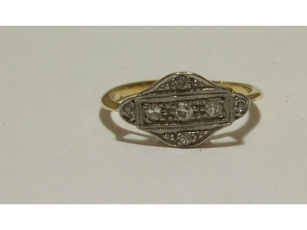 Appraisal: Nineteen thirties ct gold and platinum diamond set dress ring