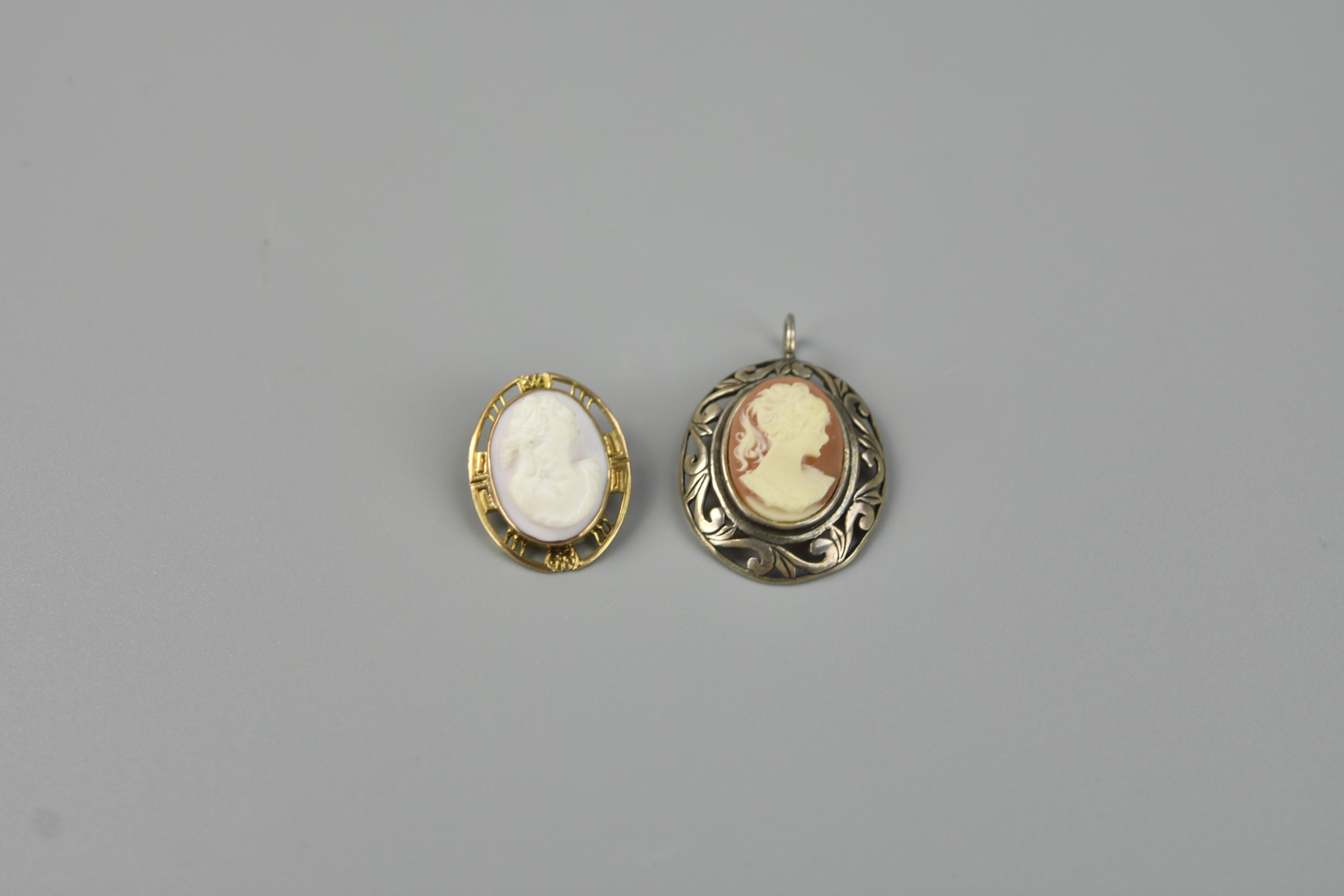 Appraisal: TWO K CARAT GOLD CAMEO PIN Two k Carat Gold