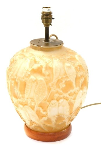 Appraisal: A 's Phoenix Glass Company Art Deco table lamp with