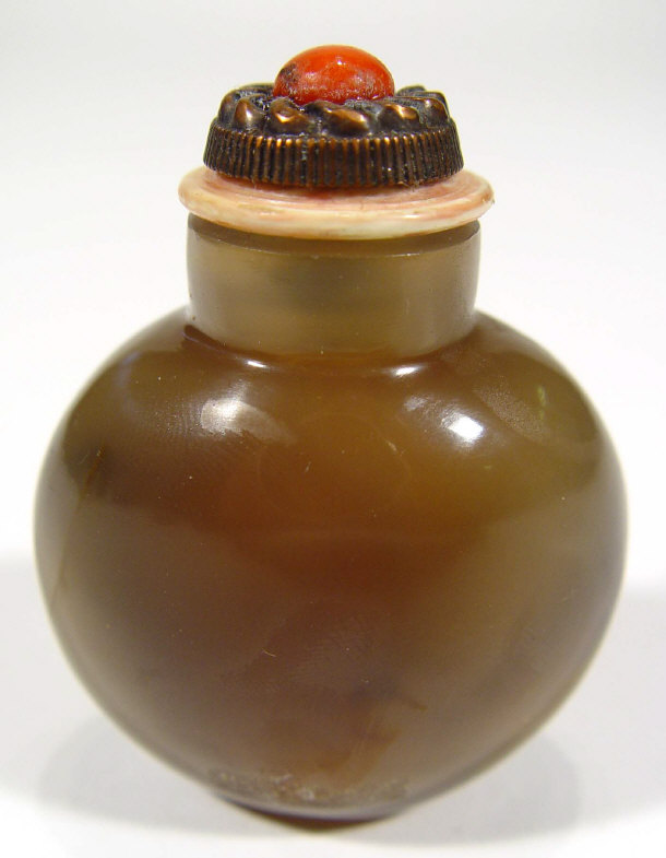 Appraisal: Chinese bulbous agate scent bottle with bronze mounted coral stopper