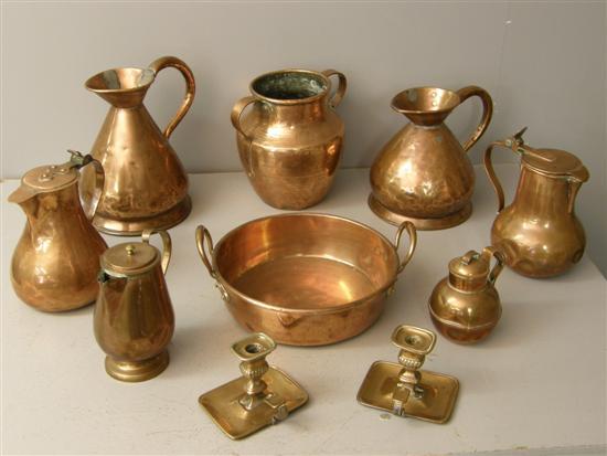 Appraisal: Selection of copperware to include two one gallon measures pair