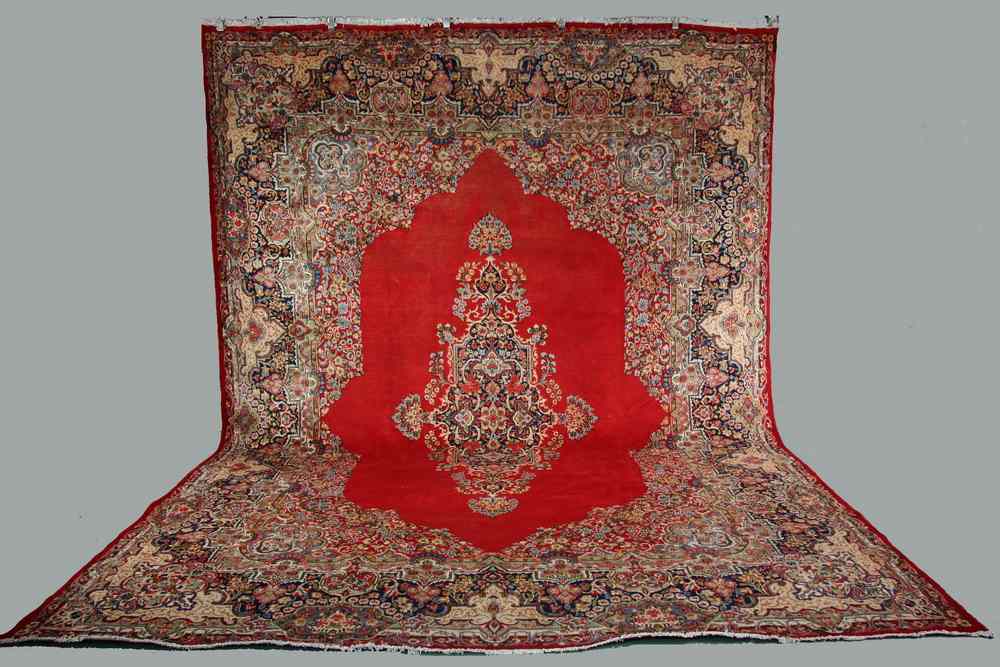 Appraisal: CARPET - ' '' x ' - Oriental carpet with