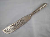 Appraisal: A Victorian silver bead pattern fish slice with pierced blade