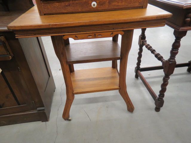 Appraisal: Victorian Library Table lower selves tall X top