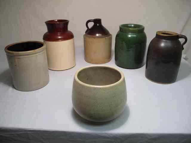 Appraisal: Group lot of assorted pottery jugs and pots Includes a