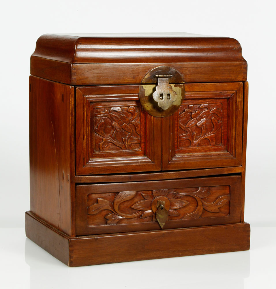 Appraisal: - Chinese Vanity Jewelry Box Chinese wooden vanity jewelry box