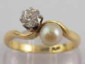 Appraisal: A yellow metal tests carat gold diamond and untested pearl