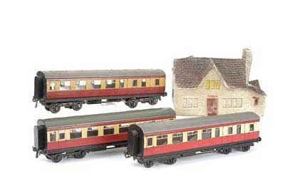 Appraisal: Bassett-Lowke O Gauge a trio of post-war BR red and