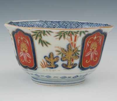 Appraisal: A Chinese Imari Hexagonal Bowl th Century Underglaze blue decorations