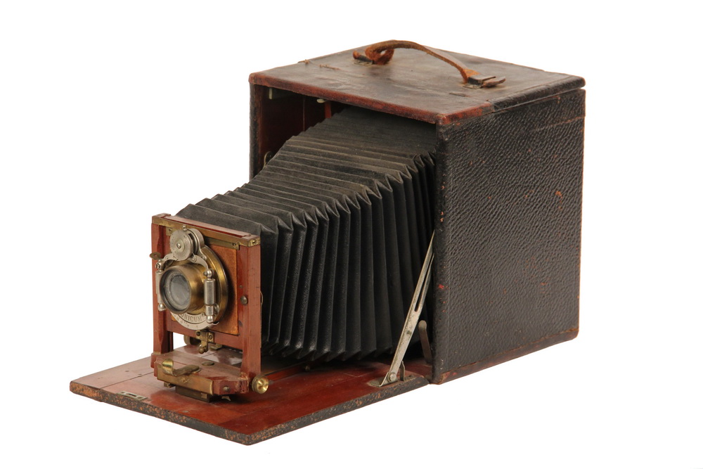 Appraisal: RARE EARLY CAMERA - Folding Rochester x Format 'Poco' Camera