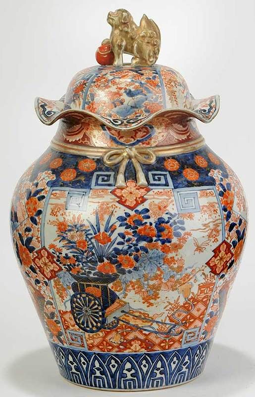 Appraisal: Large Japanese Imari Ruffled Urn th th century gilt bow