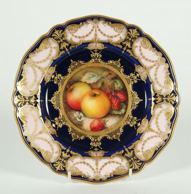 Appraisal: A ROYAL WORCESTER PORCELAIN PLATE dated painted with apples and