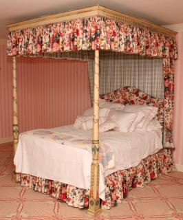 Appraisal: HAND PAINTED FOUR POSTER QUEEN SIZE BED HAND PAINTED FOUR