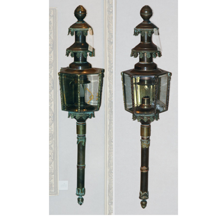 Appraisal: Pair of Victorian Brass Carriage Lanterns Estimate -