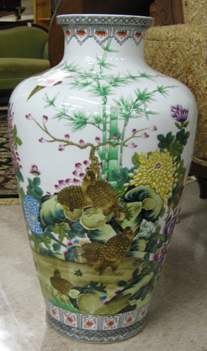 Appraisal: LARGE CHINESE FAMILLE VERTE PORCELAIN VASE of standard vasiform shape