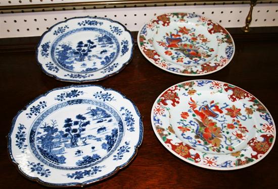 Appraisal: Two pairs of Chinese Export plates one pair painted with