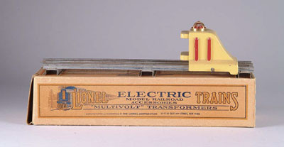 Appraisal: LIONEL STANDARD GAUGE NO ILLUMINATED BUMPER W ORIGINAL BOX CONDITION