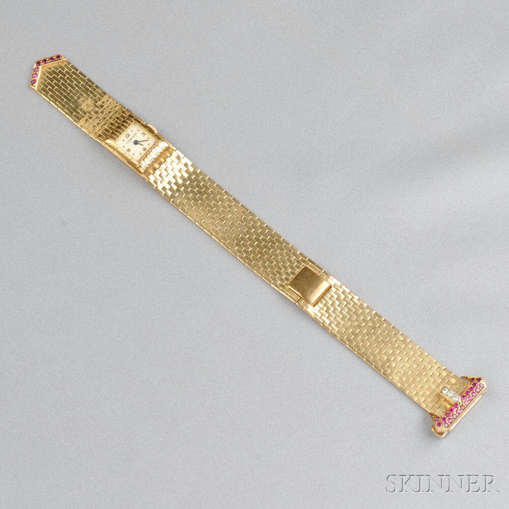 Appraisal: kt Gold Buckle Watch the brickwork strap with circular-cut ruby