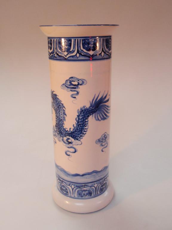 Appraisal: A thC Chinese blue and white umbrella stand painted in