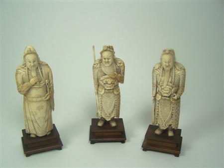 Appraisal: A set of three late th early th century Chinese