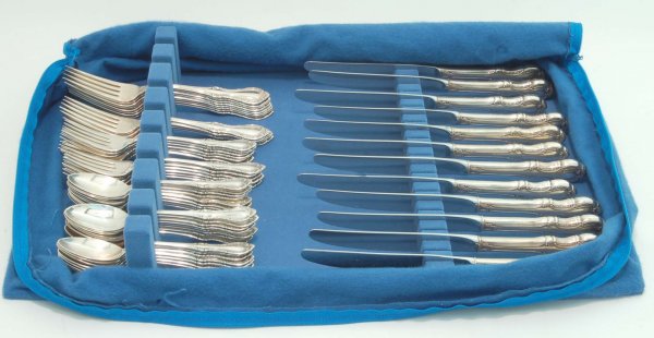 Appraisal: A Fine Arts piece set of sterling flatware in the