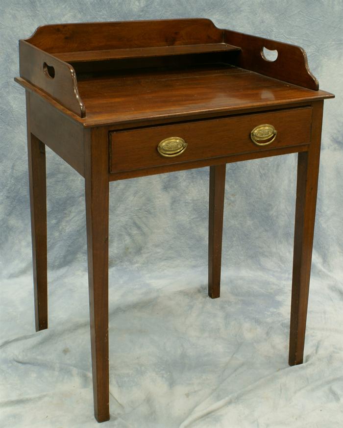 Appraisal: Mahogany one-drawer washstand h d w Estimate -