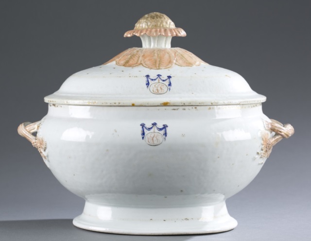 Appraisal: th Chinese Export Soup Tureen Pomegranate finial cartouche with monogrammed