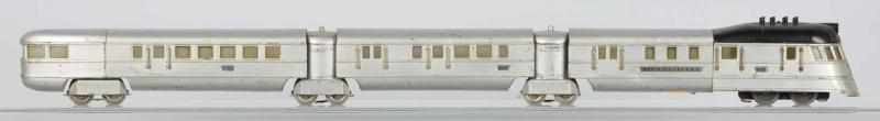 Appraisal: Lionel O-Gauge Streamline Passenger Train Set Description American Pre-war This