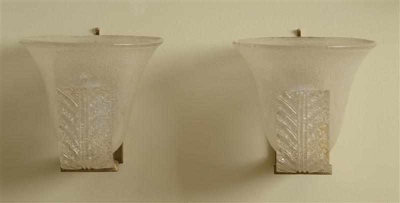 Appraisal: PAIR OF ITALIAN MURANO GLASS AND BRASS SCONCES SEGUSO Each