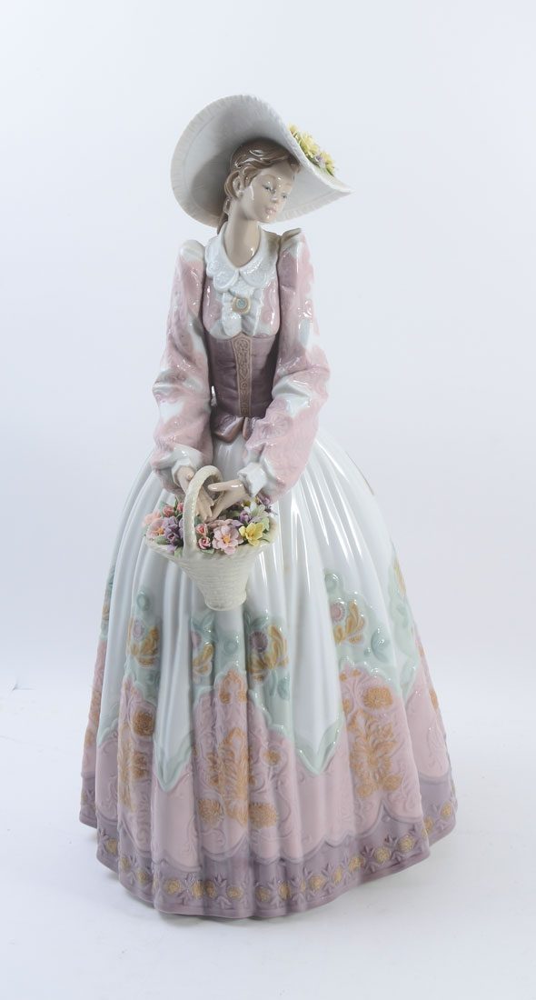 Appraisal: LARGE LLADRO SPRINGTIME COURTSHIP PORCELAIN FIGURINE Spanish name ''Primavera Elegante''