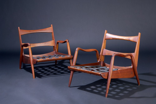 Appraisal: PHILLIP LLOYD POWELL Pair of walnut New Hope chairs with