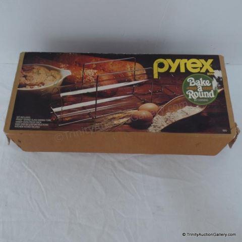 Appraisal: Pyrex Bake A Round Glass Bread Baking Tube NIB Includes