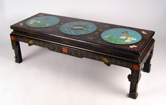 Appraisal: CHINESE CLOISONNE MEDALLION TABLE Black lacquer with inlay medallions of