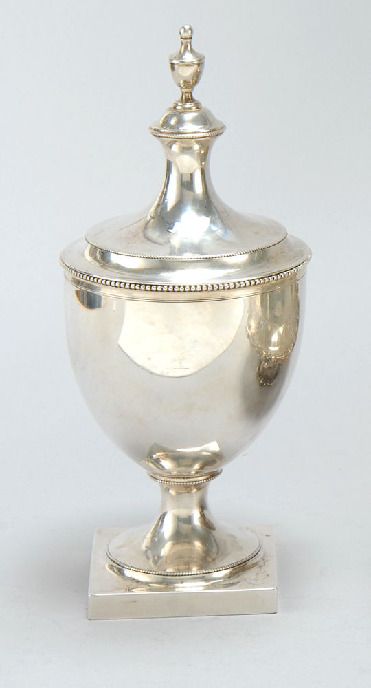 Appraisal: STERLING SILVER COVERED URN th CenturyBy Tiffany with the small