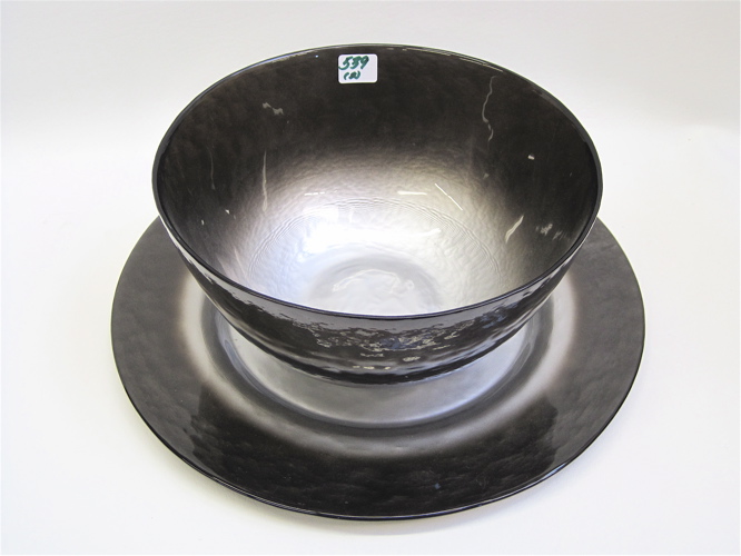 Appraisal: ART GLASS CENTER BOWL AND MATCHING UNDERPLATE Dark gray shading