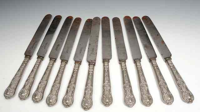 Appraisal: A SET OF ELEVEN TH CENTURY TABLE KNIVES with Kings