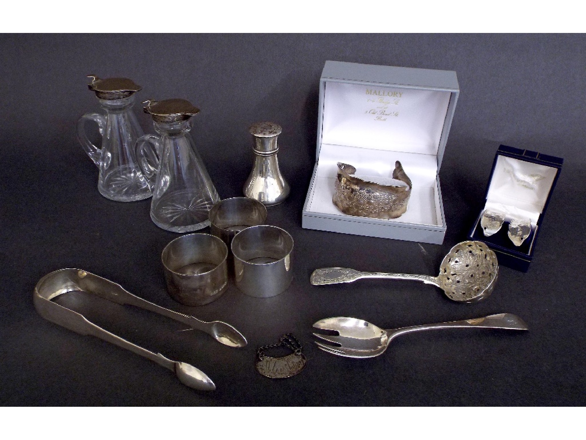 Appraisal: Mixed collection of bijouterie silver to include a pair of