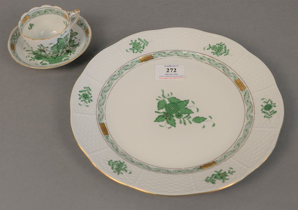 Appraisal: Herend dinnerware to include dinner plates tureen and underplate pair