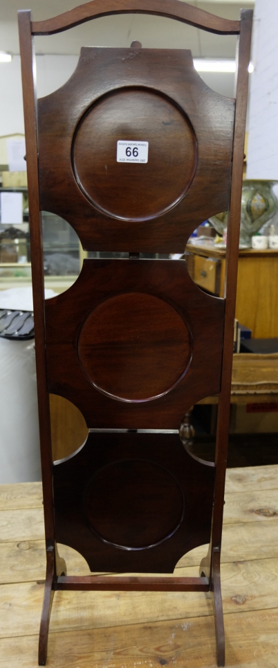 Appraisal: Edwardian Mahogany tier folding cakestand