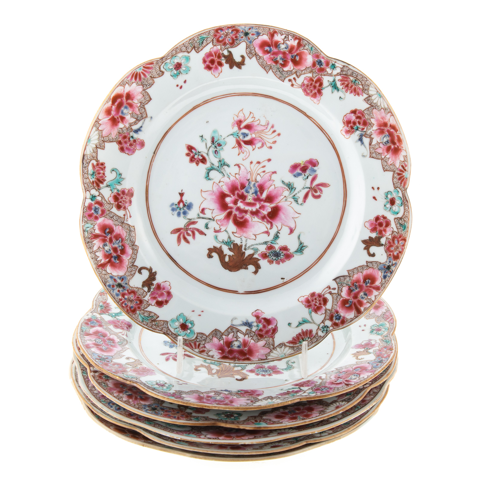 Appraisal: SIX CHINESE EXPORT FAMILLE ROSE PLATES Circa scalloped edge plates